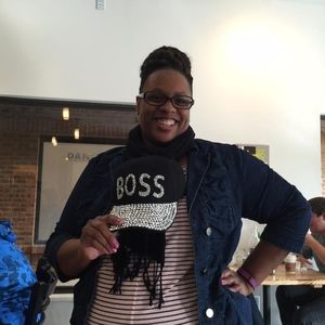 Meet your Posher, Myrna